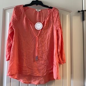 NWT UMGEE top  size small